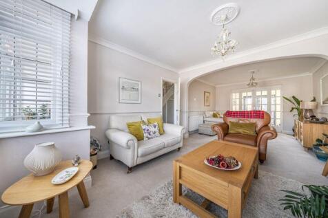 Lounge and dining room