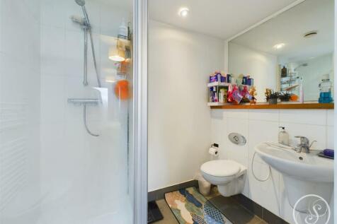 26 Skyline En-suite
