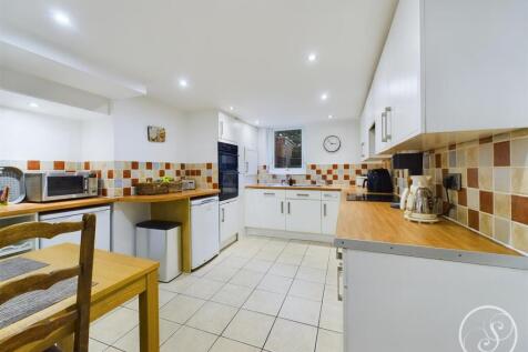 Kitchen/dining area