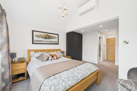 Bed 1