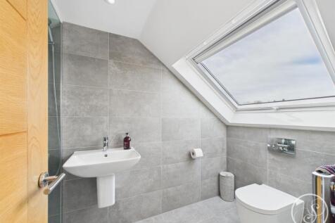 Bed 5 En-suite