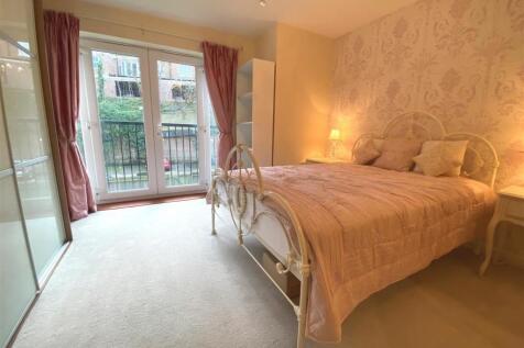 main bedroom.jpg