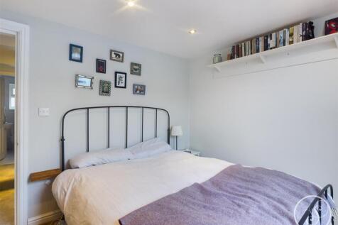 Bed 1