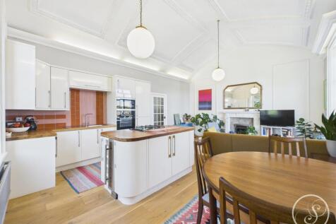 Living/kitchen/diner