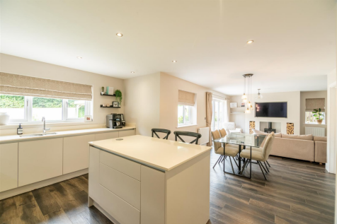 Kitchen/Diner/Family Room