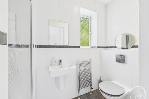 En-suite Bed 2