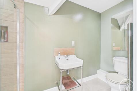 En-suite 1