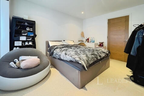 Master  Bedroom