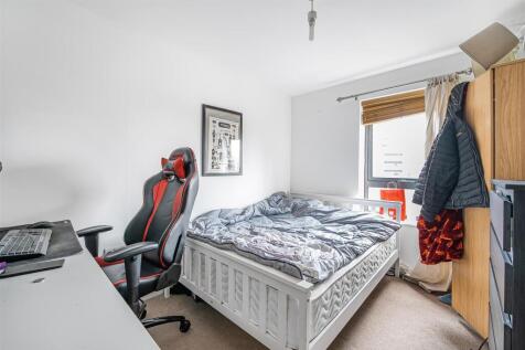 Bouverie bedroom .jpg