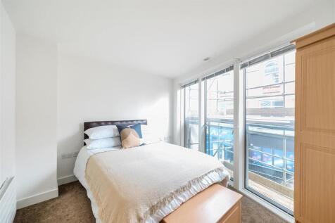 Iceworks bedroom 2.jpg