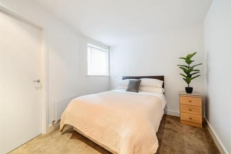 Iceworks bedroom 1.jpg