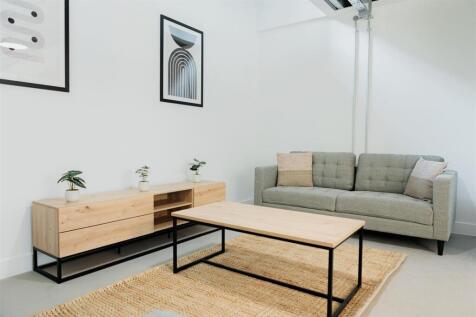 EG3Ab1zmP0ya8amCzipfqQ (1).jpg