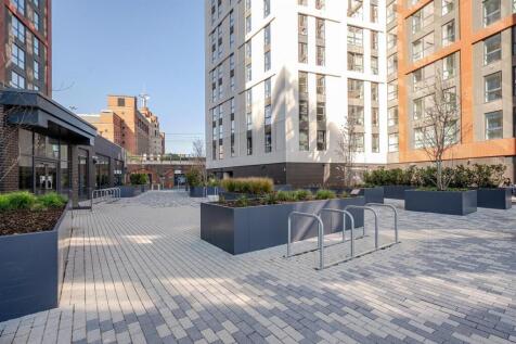 Khr8wOb3RkC3BdLi_v-L_g (1).jpg