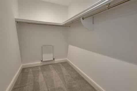 Master Wall In Wardrobe