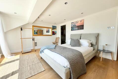 seaview apartment - bedroom 2.jpg