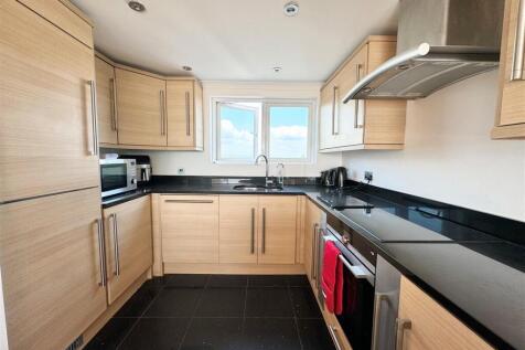seaview apartment - kitchen.jpg
