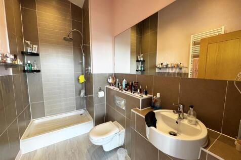 Master Ensuite
