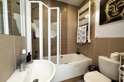Bedroom Two Ensuite