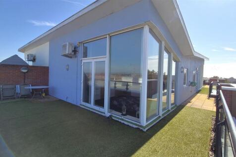 Rear Roof Terrace