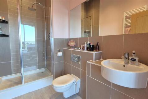 Master Ensuite