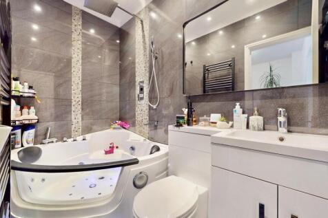 Ground Floor Bathroom