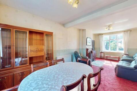 Through Lounge Diner