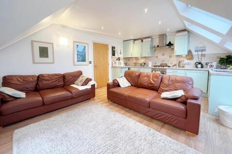 Lounge/Kitchen