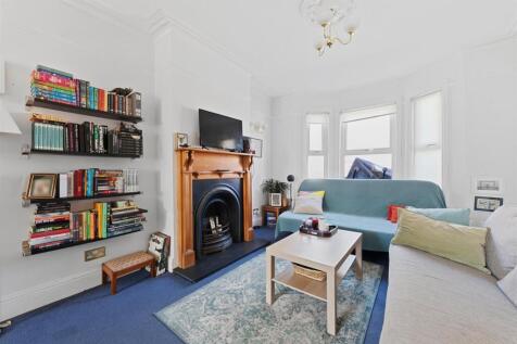 222 Holmesdale road 6.jpg