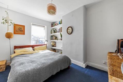 222 Holmesdale road 3.jpg