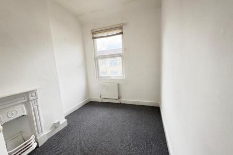 PHOTO-2025-11-03-14-35-35 (7).jpg