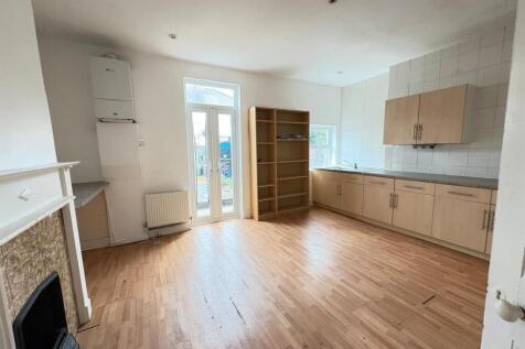 PHOTO-2025-11-03-14-35-35 (3).jpg