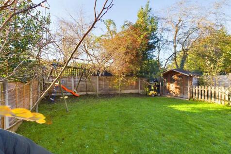 CAM01555G0-PR0098-STILL009.jpg