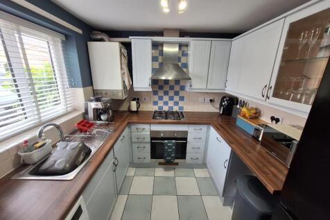 40 - kitchen.jpg