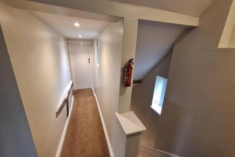 hallway.jpg