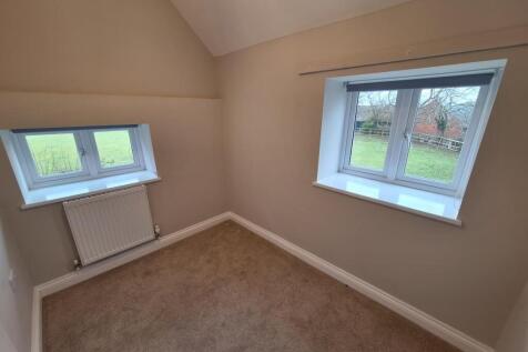 Bedroom 3.jpg
