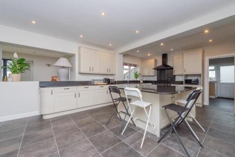 Bryn Daniel Kitchen