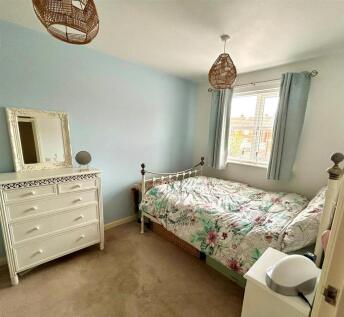 Bedroom2.jpg