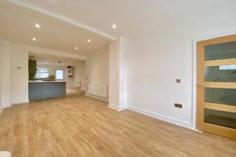 Living / Kitchen / D
