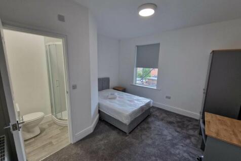 Bedroom two (3)
