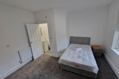 Bedroom two (1)