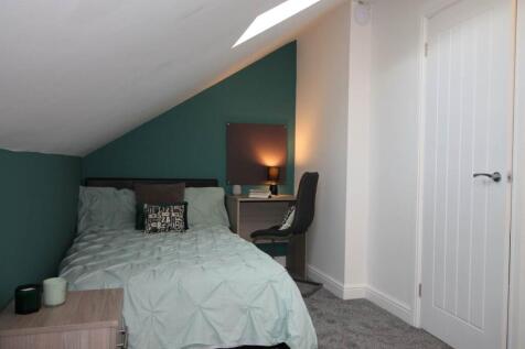 Bedroom 5 &amp; En-suite