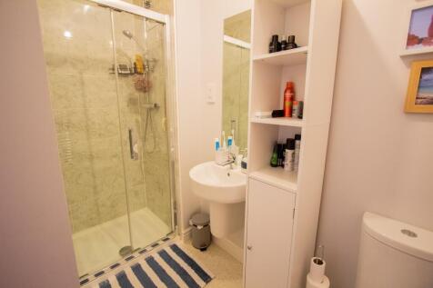 Ensuite shower room