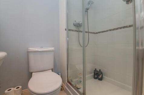 Ensuite shower room