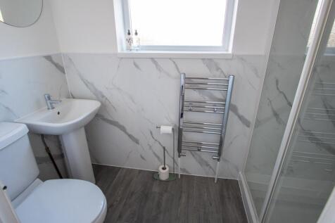 Ensuite shower room