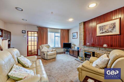 Lounge / Dining Room