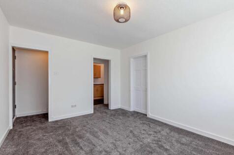 Lounge / Dining Room