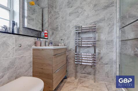 Bedroom 1 En-Suite