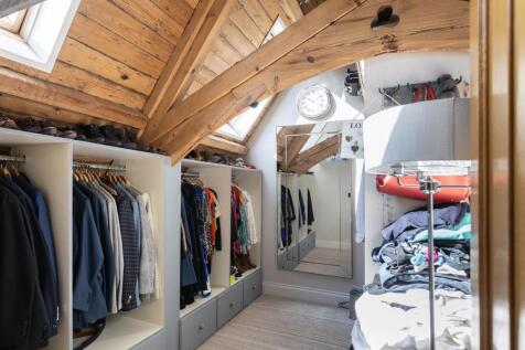 407A2226.jpgBEDROOM