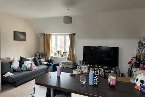 Open Plan Kitchen/Lounge