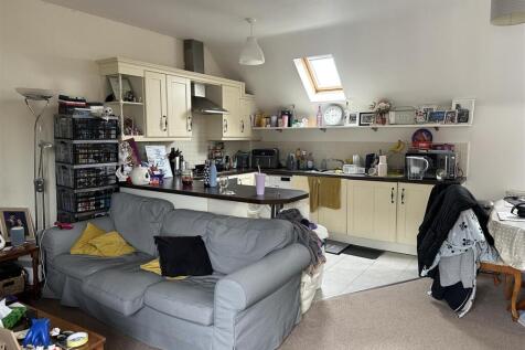 Open Plan Kitchen/Lounge